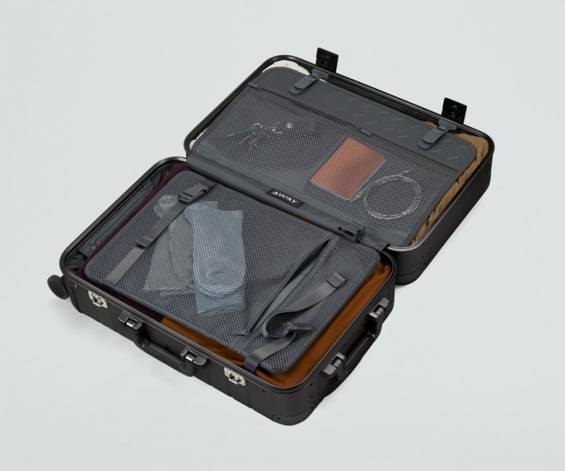 Away Bigger Carry-On: Aluminum Edition Koffer Schwarz | BNB640JeWbI