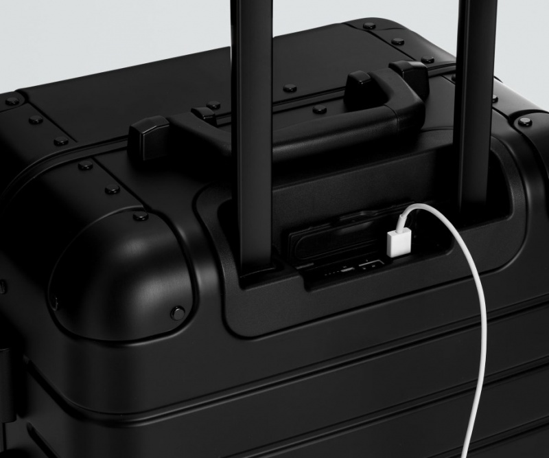 Away Bigger Carry-On: Aluminum Edition Koffer Schwarz | BNB640JeWbI