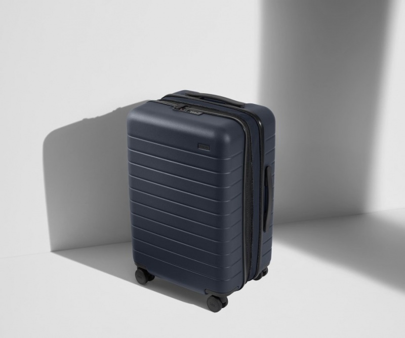 Away Bigger Carry-On Flex Koffer Navy Blau | SOUX8paNoO7