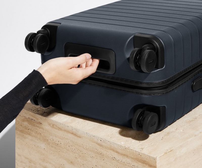 Away Bigger Carry-On Koffer Navy Blau | xhfamDZJZid