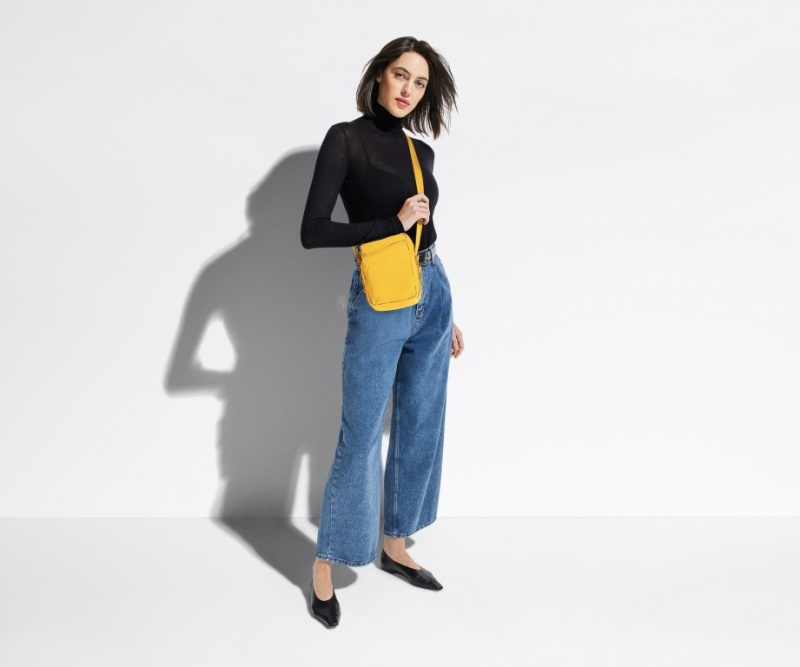 Away Everyday Umhängetasche Senfgelb Gelb | 7XegUexfNFL