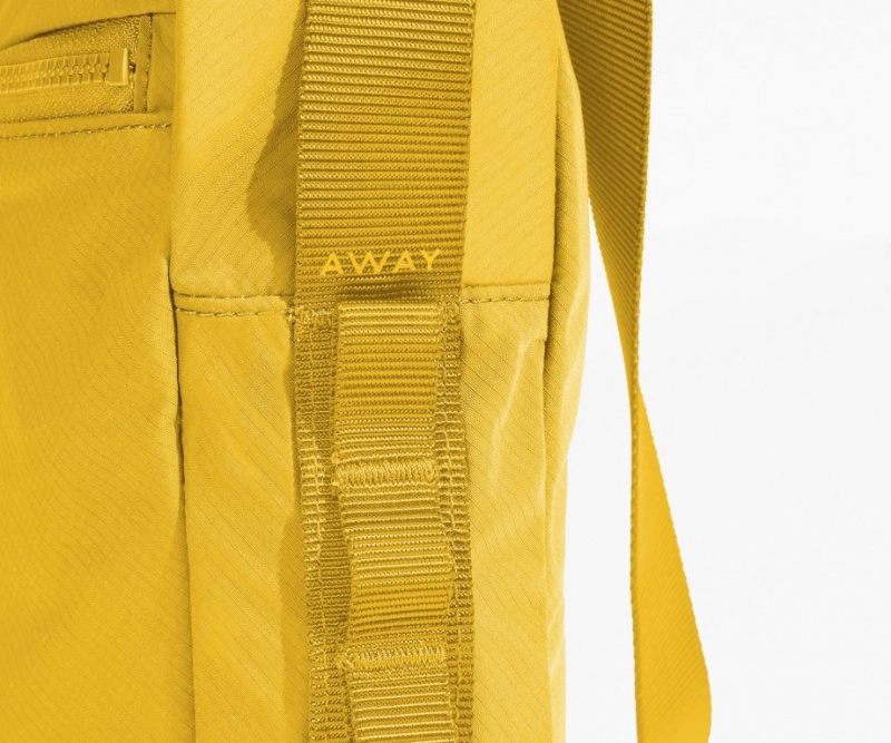 Away Everyday Umhängetasche Senfgelb Gelb | 7XegUexfNFL