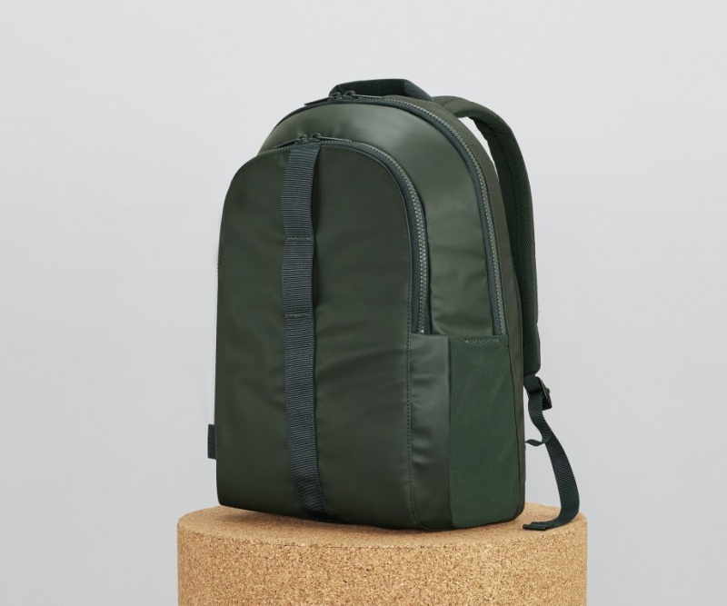 Away Outdoor 26L Rucksäcke Grün | gRknDJyWaDK