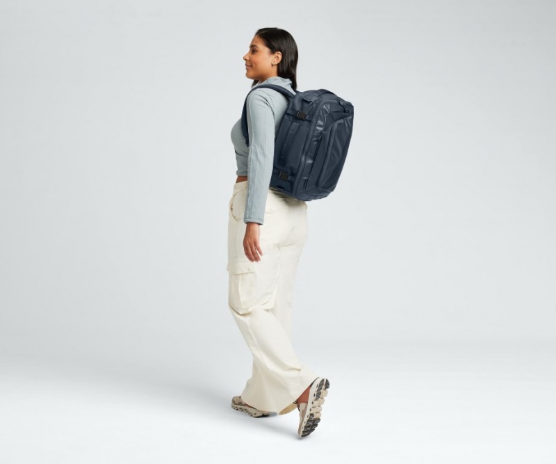 Away Outdoor Convertible 25L Rucksäcke Navy Blau | 6Y3dXc8YUpX